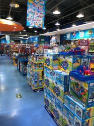 玩具反斗城 引領(lǐng)玩具銷售新紀(jì)元